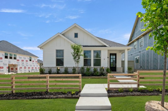 Justin, TX New Houses for Sale | HistoryMaker Homes